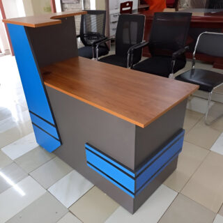 1.6M Office Reception Desk - A spacious and customizable solution for your office reception area.