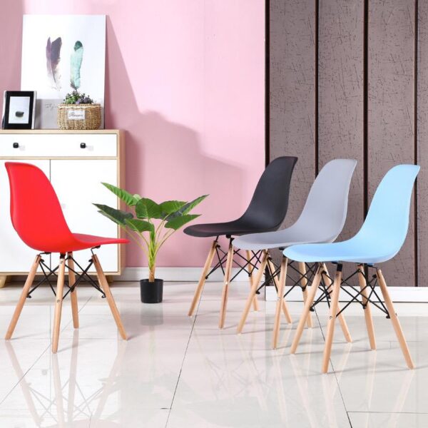 Eames Dining Chair – Iconic Design in Vibrant Colors