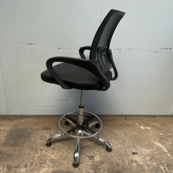 Ergonomic mesh reception chair with adjustable height, footrest, and lumbar support.